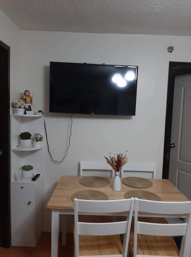 Lovely 2 Bedroom Condo With Free Secured Parking Manila Exterior foto